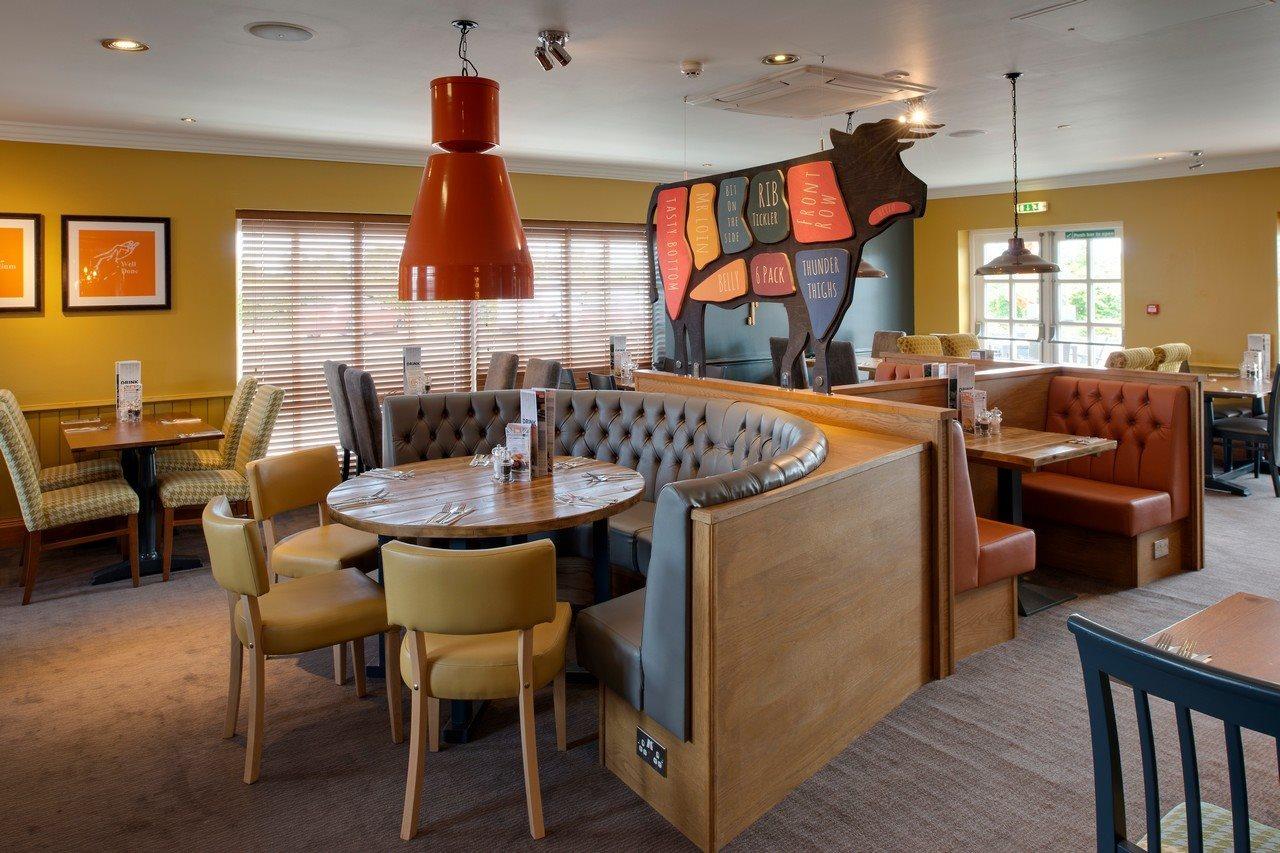 Premier Inn Frome Buitenkant foto